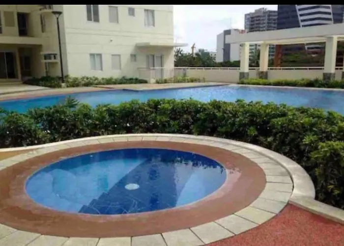 Homey 2 Bedroom Unit W/pool In Avida It Park *